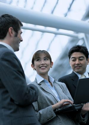 【2026年最新】ベンチコートの選び方とおすすめ素材・ブランド徹底解説